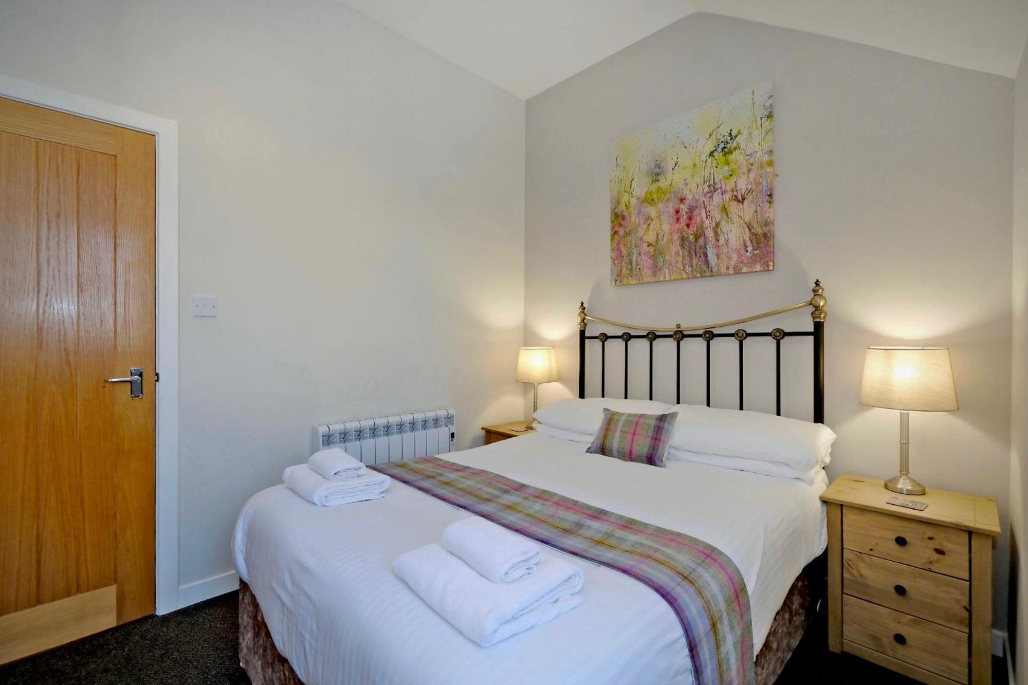 Douglas House Apartments نايرن المظهر الخارجي الصورة