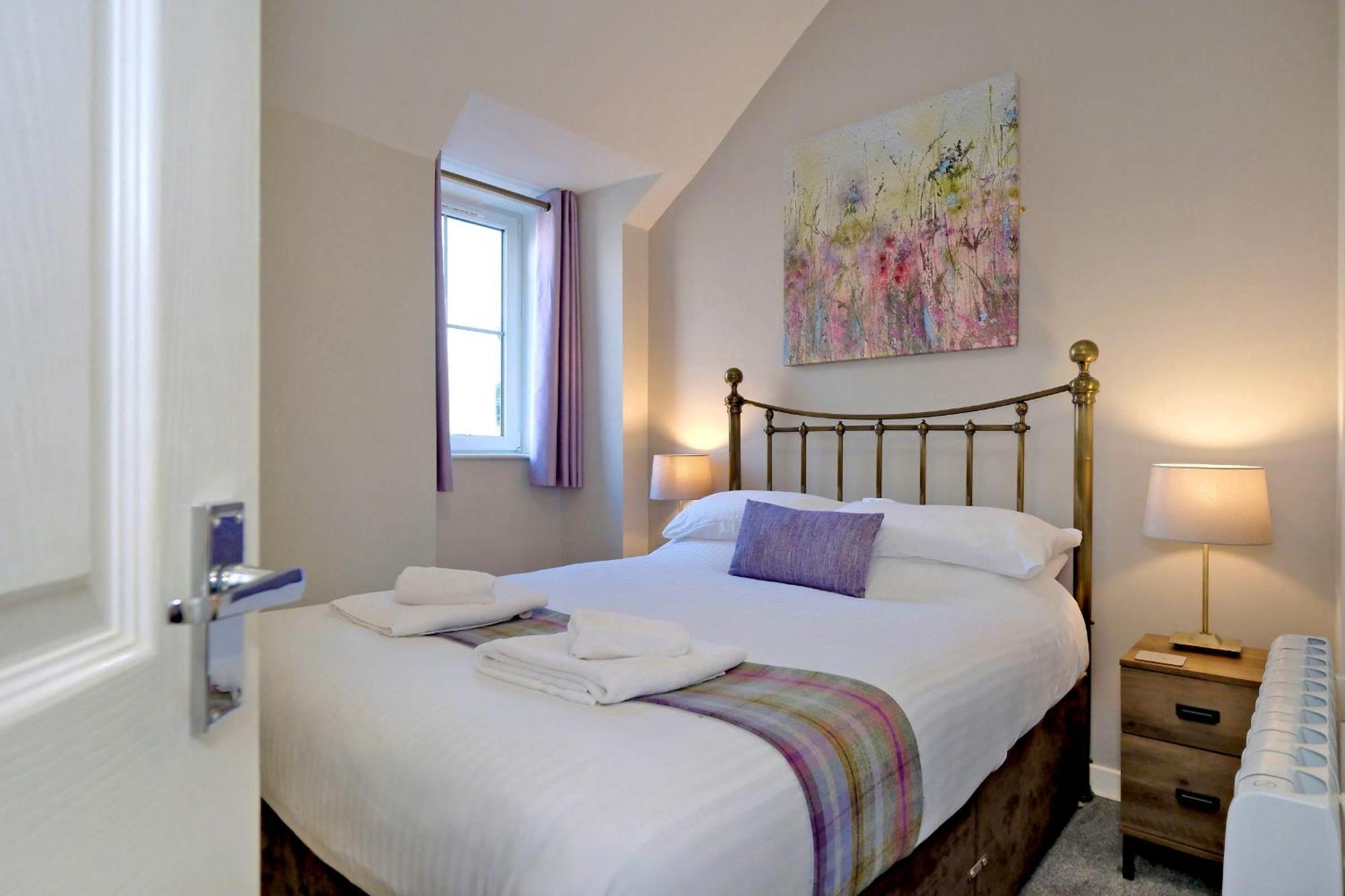 Douglas House Apartments نايرن المظهر الخارجي الصورة