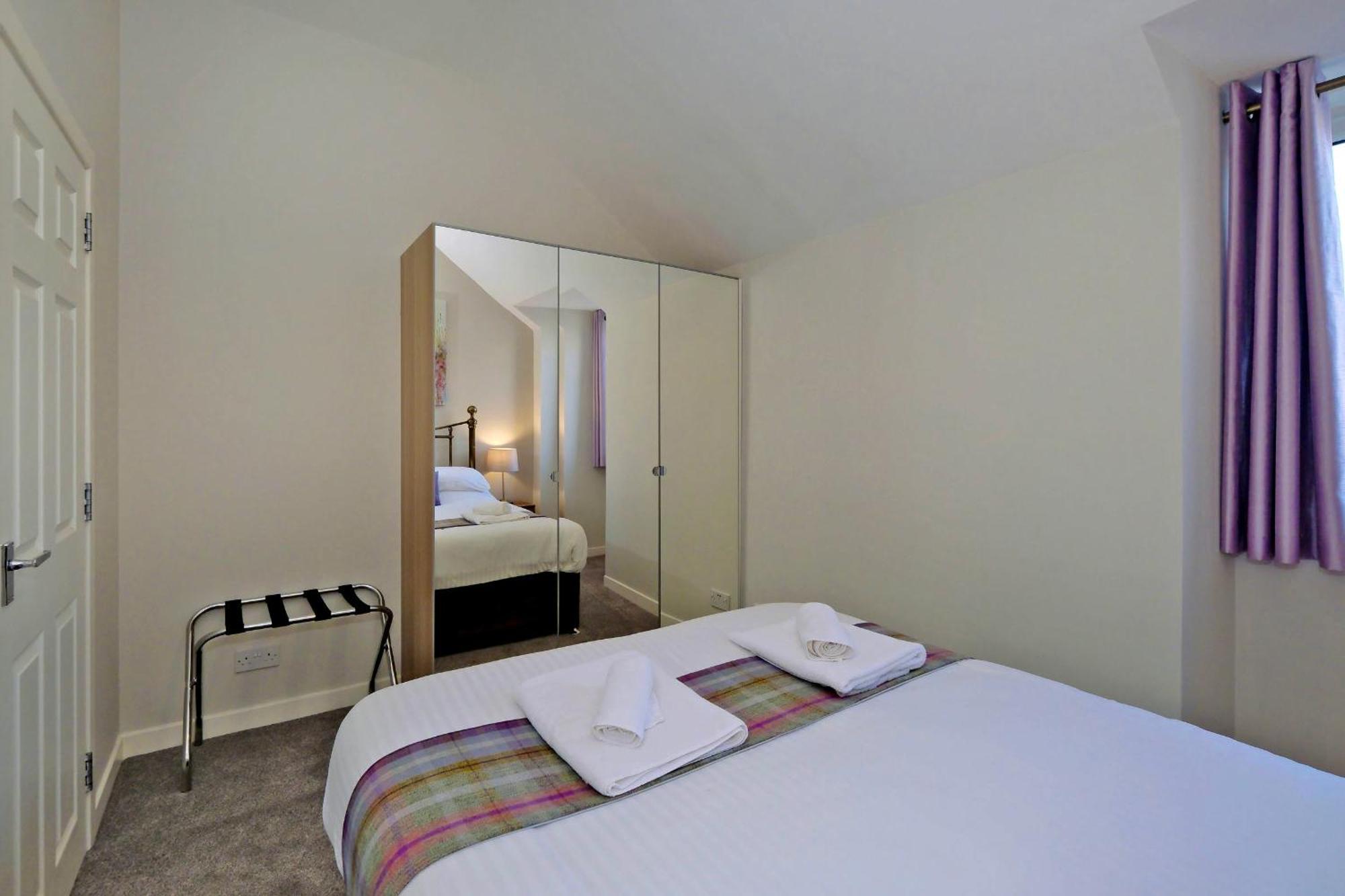 Douglas House Apartments نايرن المظهر الخارجي الصورة