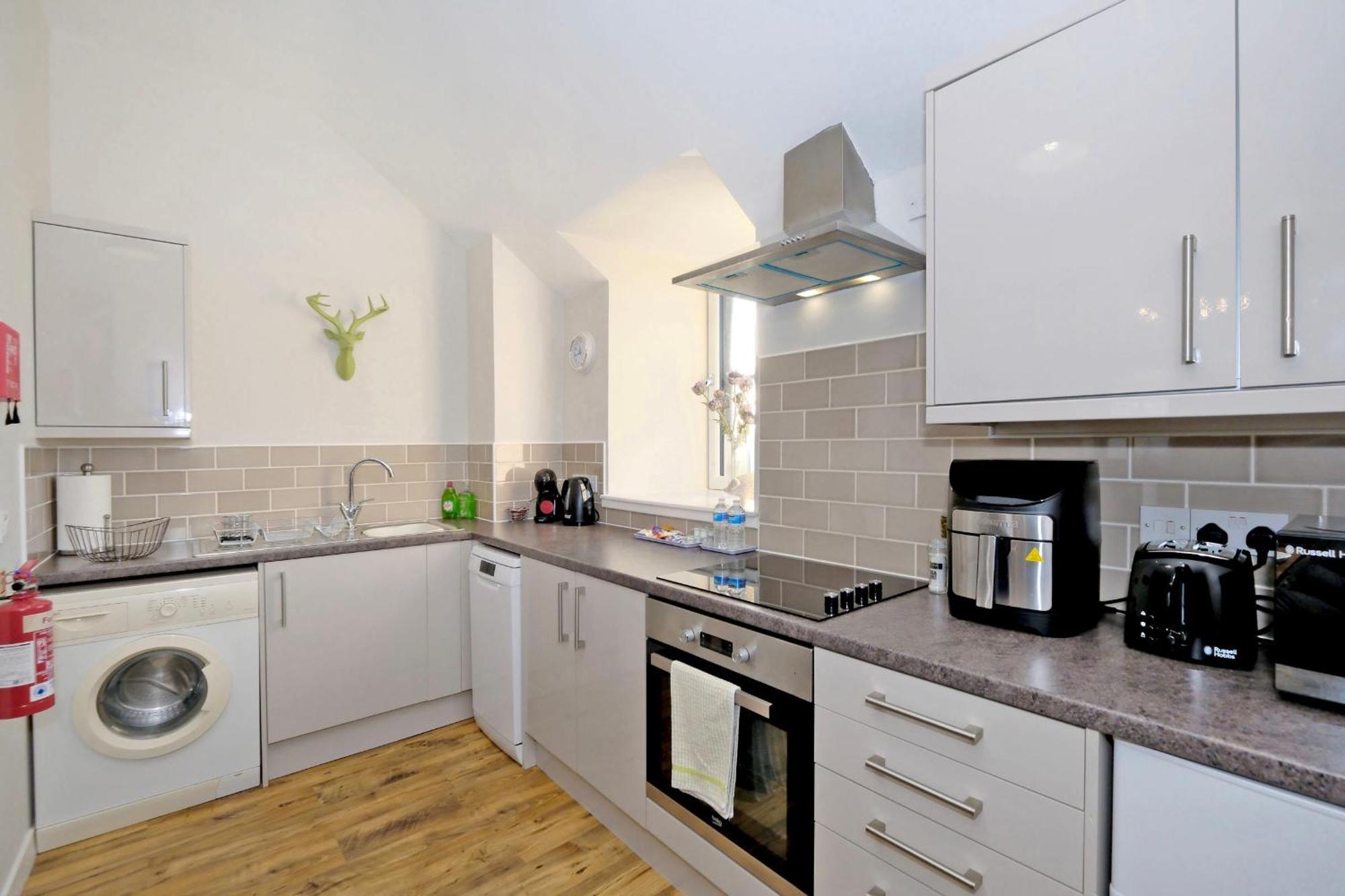 Douglas House Apartments نايرن المظهر الخارجي الصورة